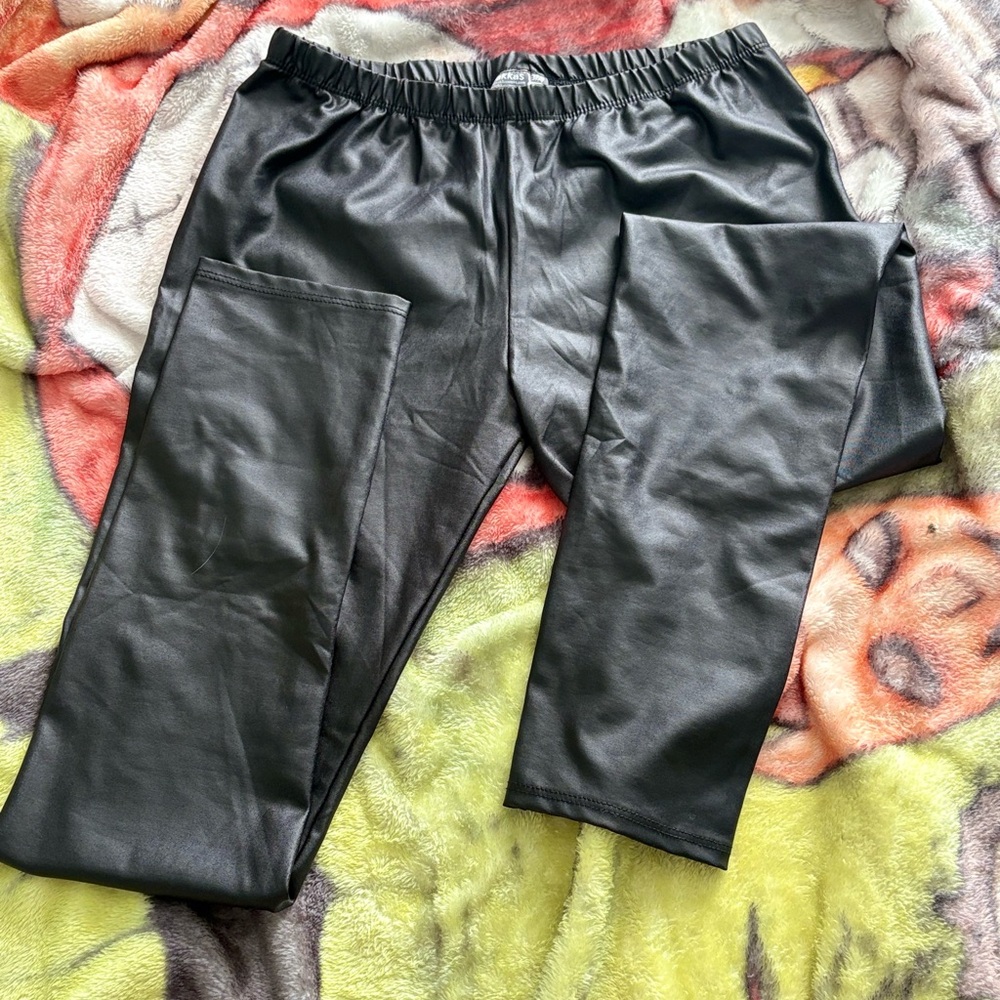 Sakkas Black Faux Leather Leggings